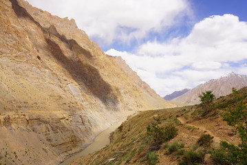 ザンスカール 山 空 雲