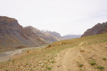 ザンスカール 山 空 雲