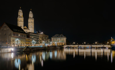 Fototapeta na wymiar Zurich cityscape at night in winter
