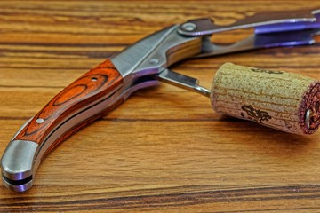 Korkenzieher bei der Arbeit