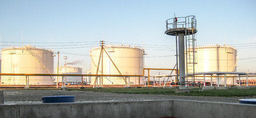 Obraz premium Storage tanks for petroleum products