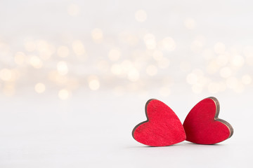 Obraz premium Red heart bokeh background, valentine day greeting card.