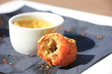 Dutch snack: Bitterballen