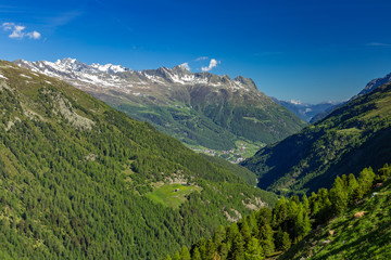 Fototapeta na wymiar Blick vom Timmelsjoch ins Ötztal, Tirol, Österreich