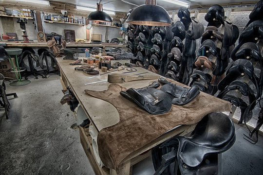 Saddle workshop