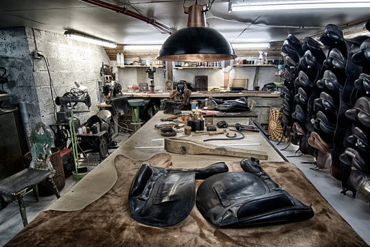 Saddle workshop