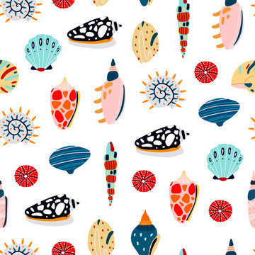 Hand drawn various seashells. Colored vector seamless pattern