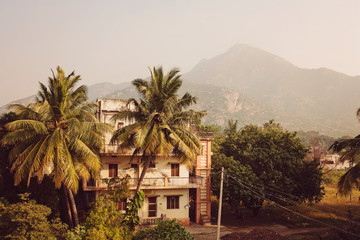 Fototapeta na wymiar Arunachala mountain, Tiruvannamalai, Tamil Nadu in India
