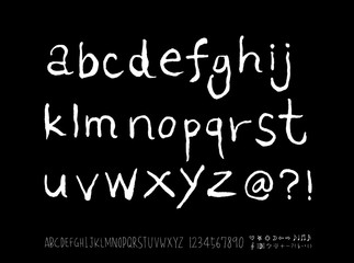 Obraz premium 벡터 문자 / 손으로 쓴 글씨체