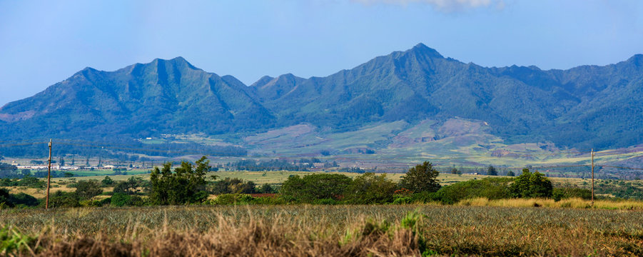 Waianae Mountain Range, Oahu, Hawaii. Mountains along west Oahu island, looking from central Oahu.