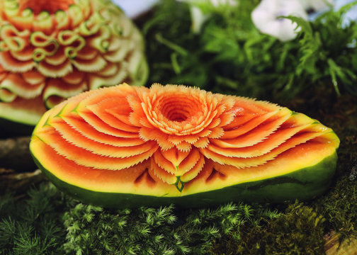 Fruit and vegetable carvings, Display thai fruit carving