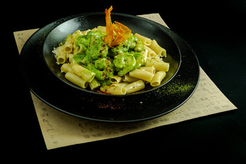 Shrimps and pesto