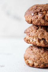 Oatmeal Cookies with Walnut and Cinnamon