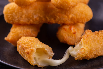 The cheese fried in crackers