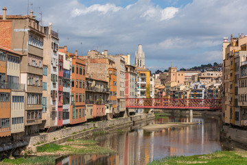 Fototapeta na wymiar Colorful houses in Girona, Catalonia, Spain.