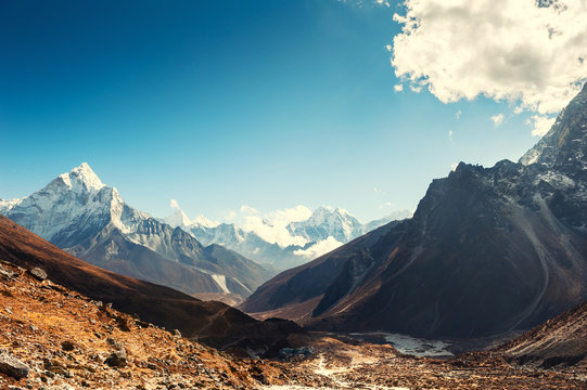 View of Mount Ama Dablam in Himalayas, Nepal. Everest Base Camp trek