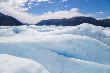 Fototapeta premium Beautiful white and blue glacier of Perito Moreno in Argentina