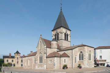 église romane de Villars-Les-Dombes appellée Nativité de la Sainte Vierge