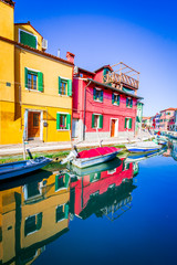 Fototapeta na wymiar Burano, colorful water city in Venice, Italy