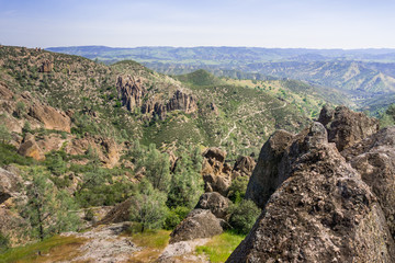 Fototapeta na wymiar Hills and valleys in Pinnacles National Park, California