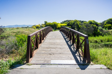 Obraz premium Bridge in Shoreline Park, Mountain View, California