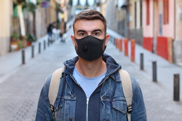 Student wearing a mask due to high pollution