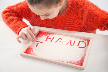  Integracja sensoryczna. Ćwiczenia na sprawność ruchową dłoni i palców. © doroguzenda