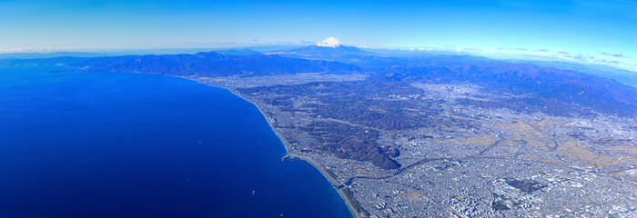 相模湾と富士山／広域空撮、平塚上空、空撮