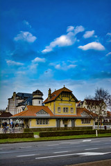 Fototapeta premium DeHaanTramStation1