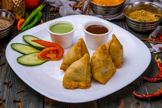 Indian samosa with vegetables