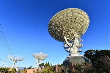 The observatory in the evening,The silhouette of a radio telescope