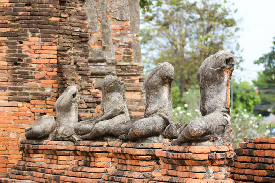 Wat Chaiwatthanaram Temple in Ayutthaya Historical Park, Thailand.