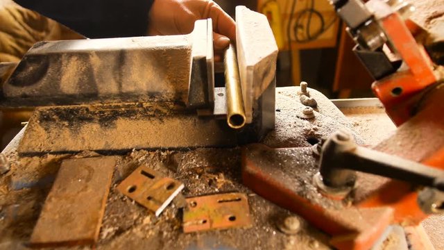 details band sawing machine for ferrous materials, used by blacksmiths to cut rods and metal plates