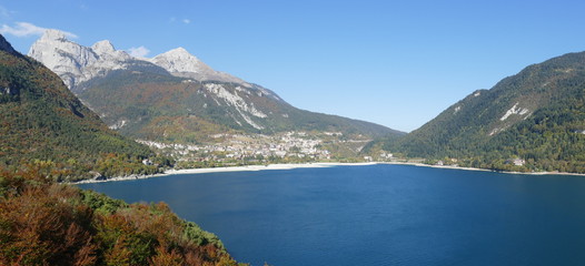 Fototapeta na wymiar Molveno Lake panorama in the Trekking to Napoleonic trenches