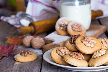 gingerbread cookies with nuts