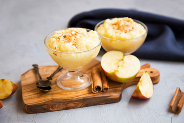 Rice milk desert with cinnamon and apples