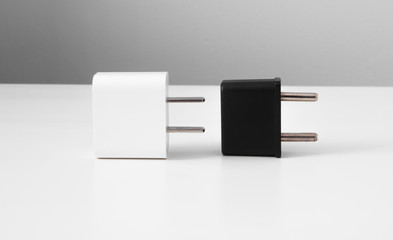 adapters fork black and white colors