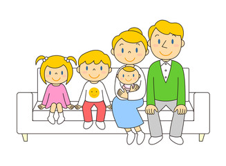 ソファーでくつろぐ5人家族