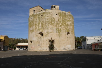 Fototapeta na wymiar Old tower in Sardinia - Torre grande Oristano .