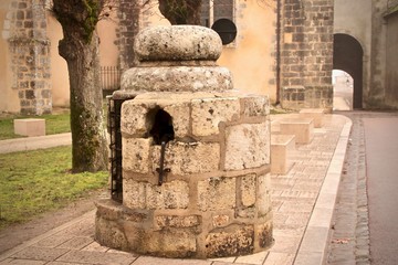Puit /Ferri&egrave;res en G&acirc;tinais 