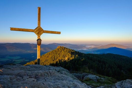 Summit cross, Grosser Osser near Lam, Kunisches Gebirge, Bavarian Forest, Upper Palatinate, Bavaria, Germany, Europe