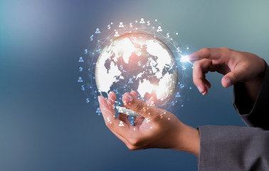 Financial business And the growth of world money.