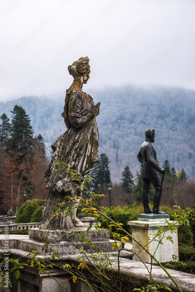 Poster Outdoor statue in front of Peles Castle, Sinaia, Romania