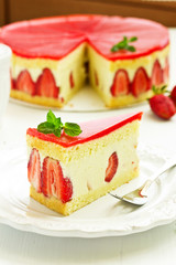 Frese cake with strawberries.