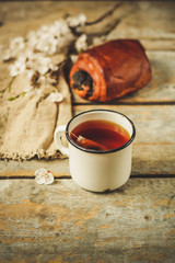 tea, hot drink (against the background of flowers). copy space