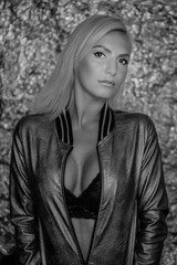 Portrait von sexy Frau mit sportlichem Body