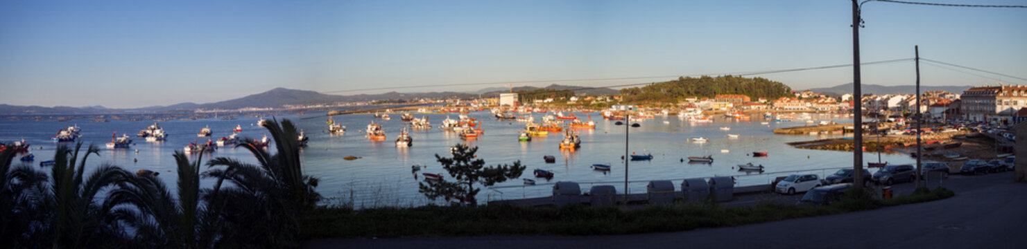 Paisaje de costa en Punta do Nabal en la illa de Arousa, Pontevedra, verano de 2018