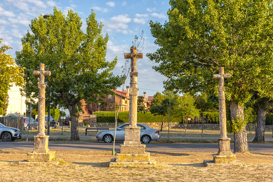 Cruces viacrucis seman santa riaza