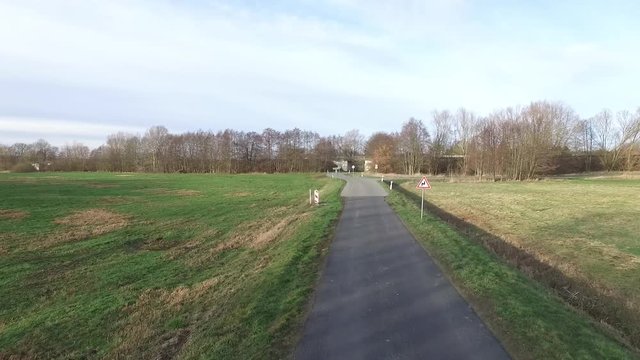 stra&szlig;e ins nirgendwo flug