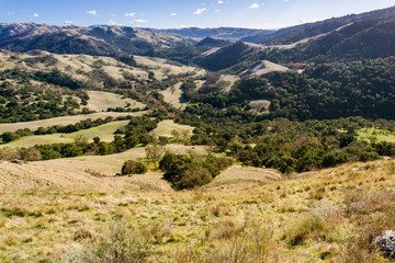 Fototapeta na wymiar Valley in Sunol Regional Wilderness, San Francisco bay area, California